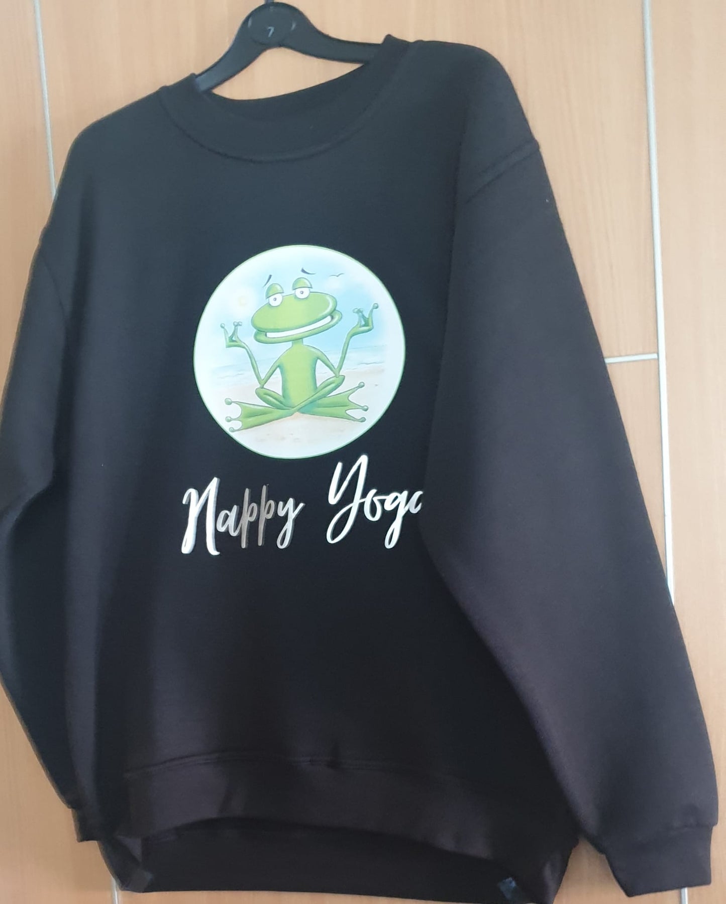 Yoga frog printed sweatshirt